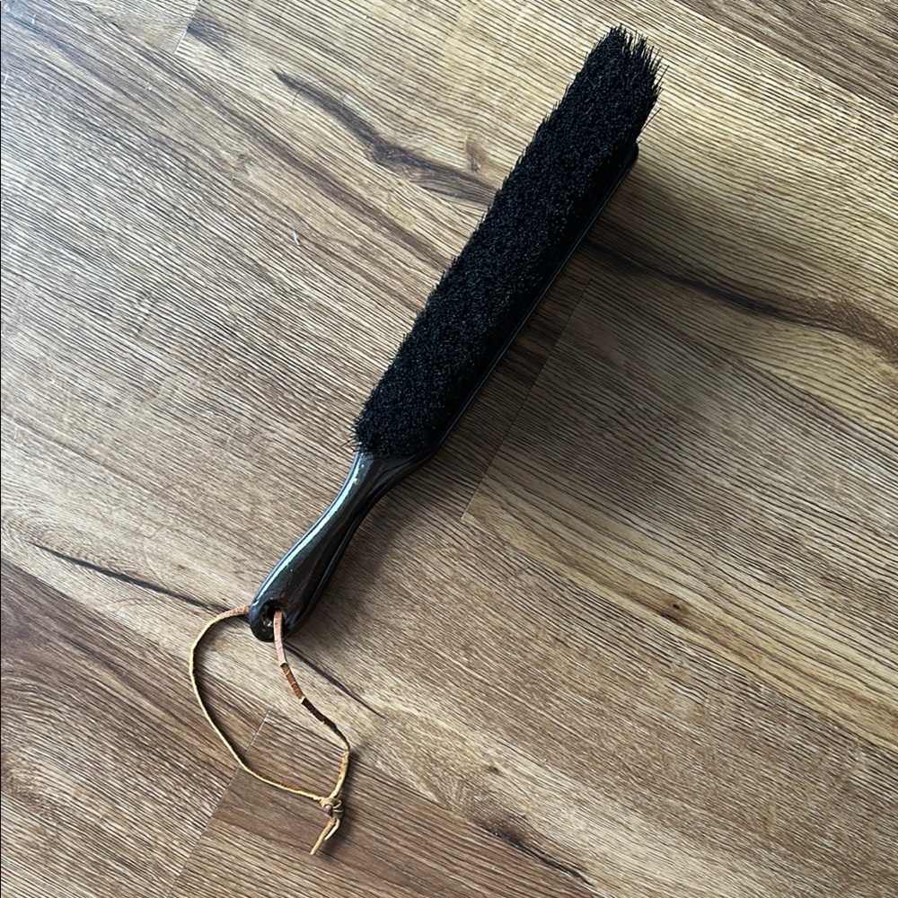 Vintage Mohawk Brush Company 20 stiff bristle garment brush Made in USA 🇺🇸 - Picture 4 of 7